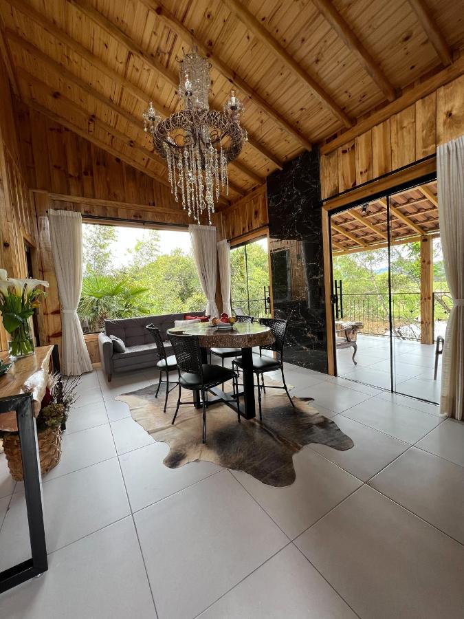 Cabana Gala Unica Exclusiva No Vale Das Macieiras อูรูบิซิ ภายนอก รูปภาพ